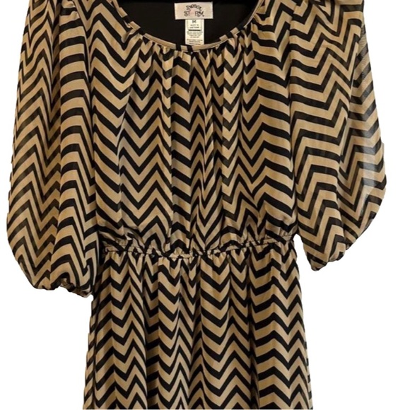 Sweet storm chevron dress size medium - Picture 3 of 3